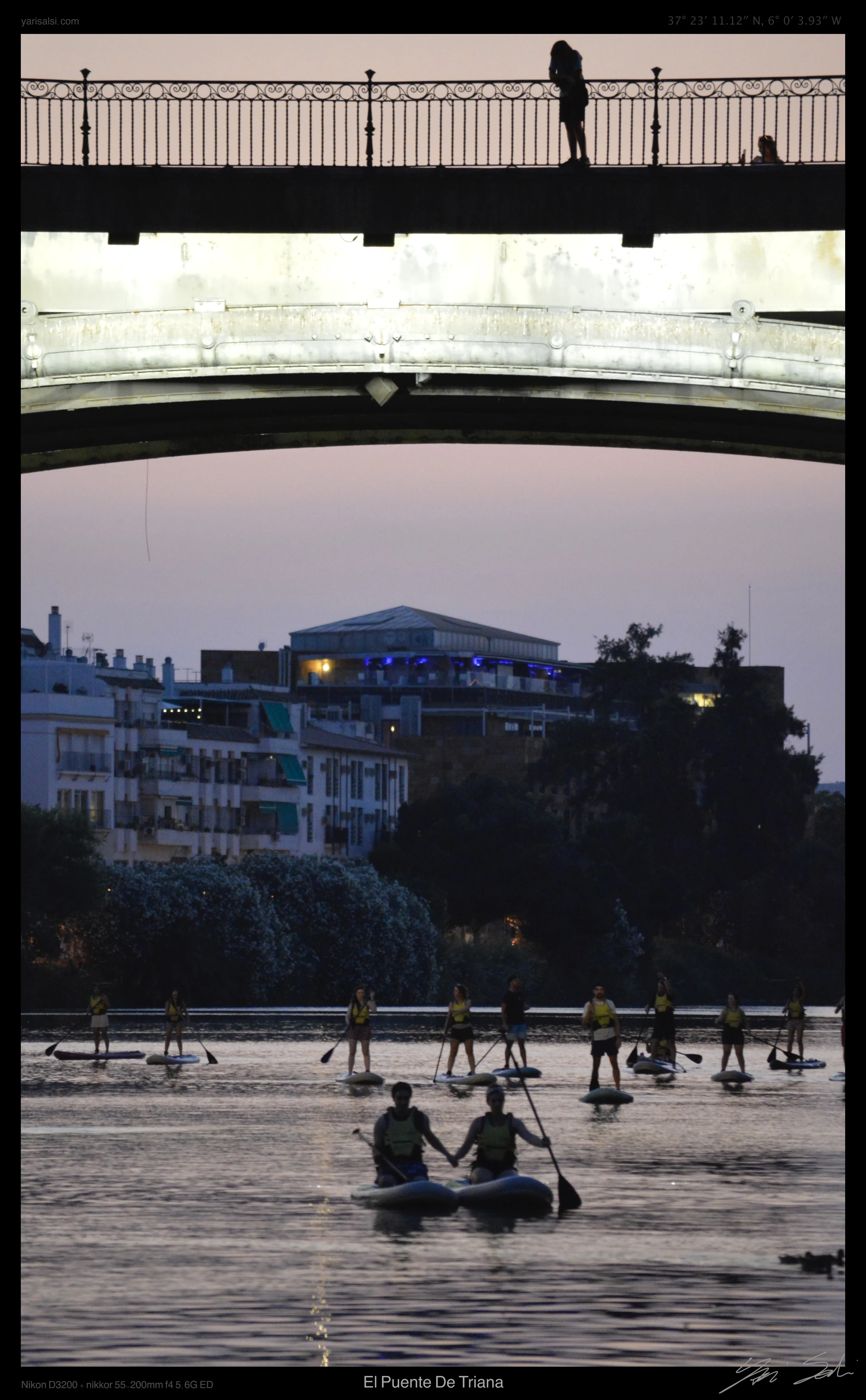 El Puente De Triana